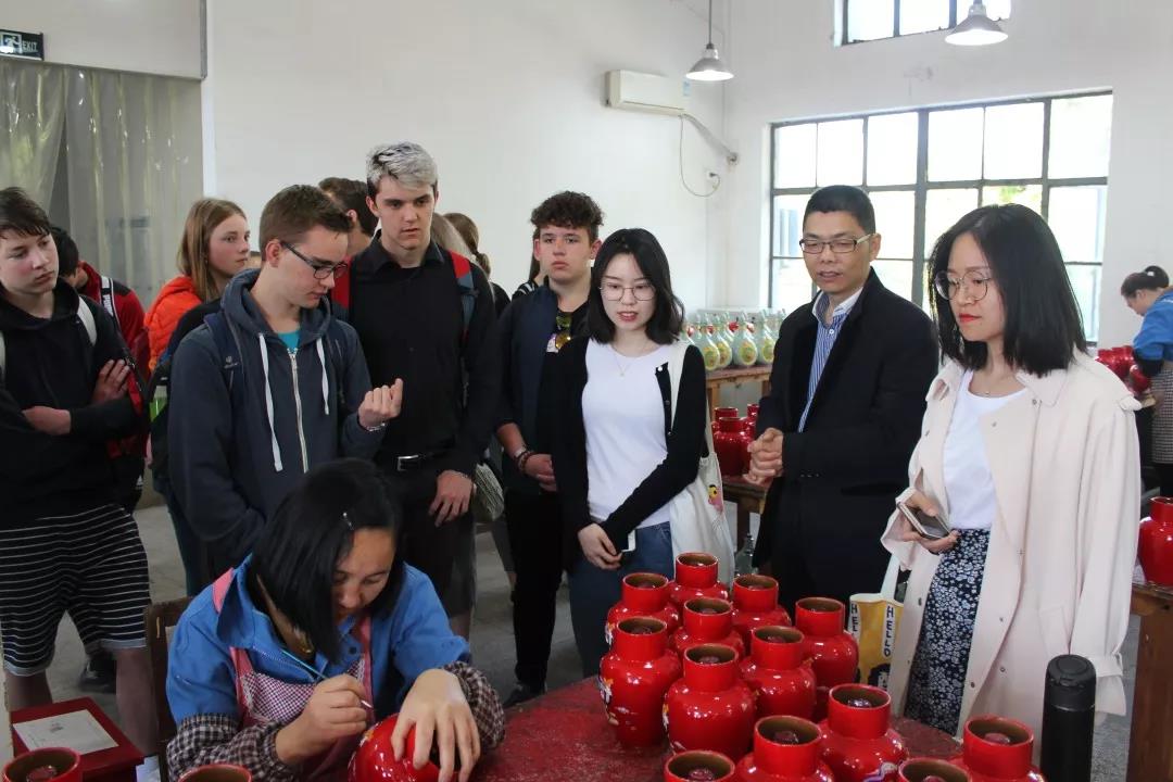 1555395396959629.jpg 5.jpg